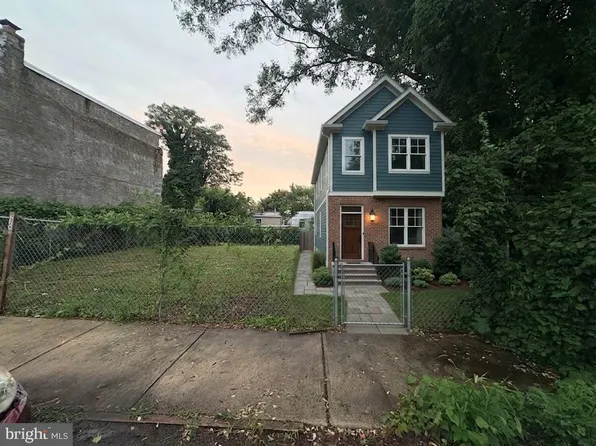222 E Clapier St, Philadelphia, PA 19144