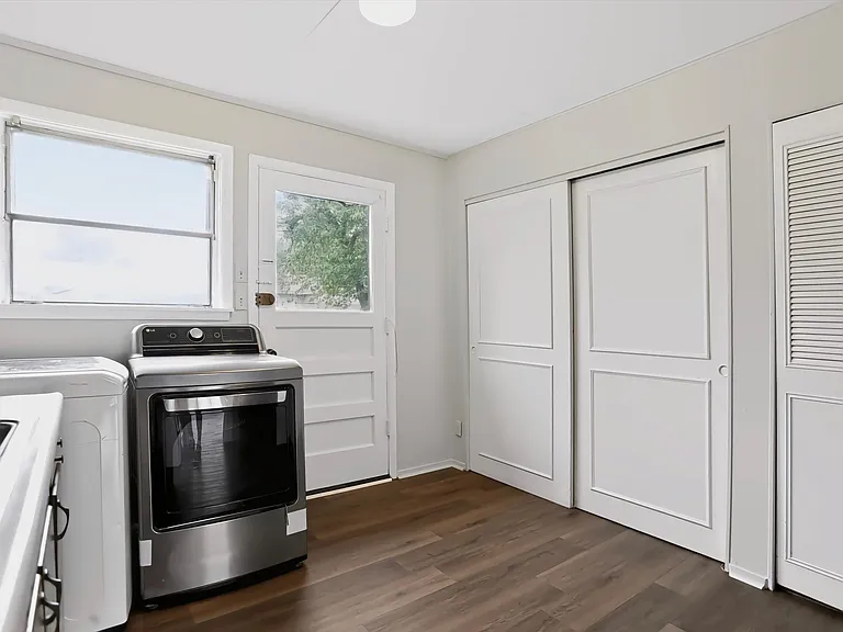 7358 Westchester Dr #7358 — Photo 11