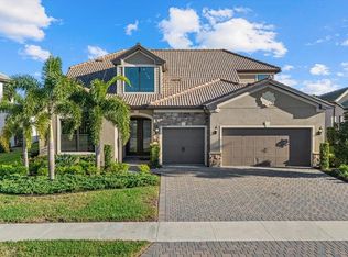 7892 Mainsail Ln, Sarasota, FL 34240