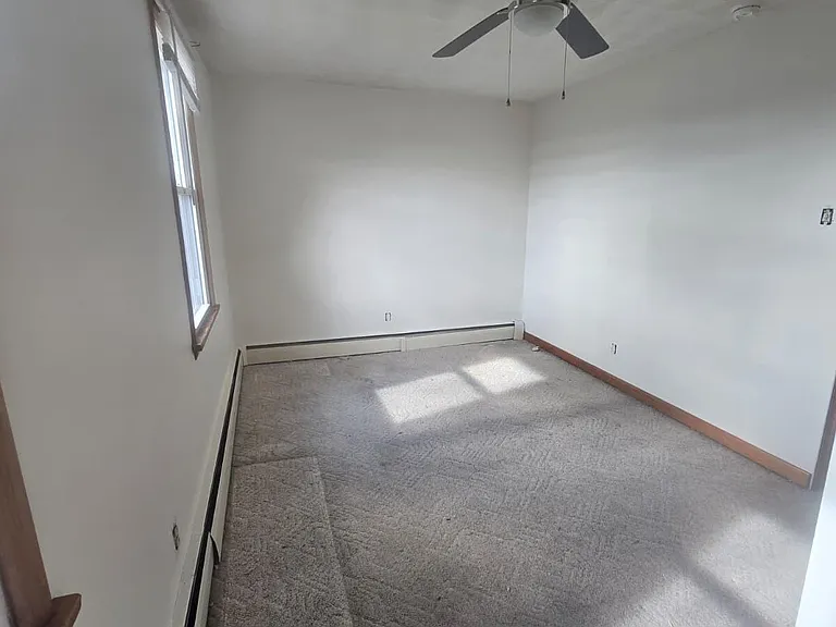 970 Wood St — Photo 6