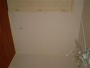 5th image of 810 Dorset Ave