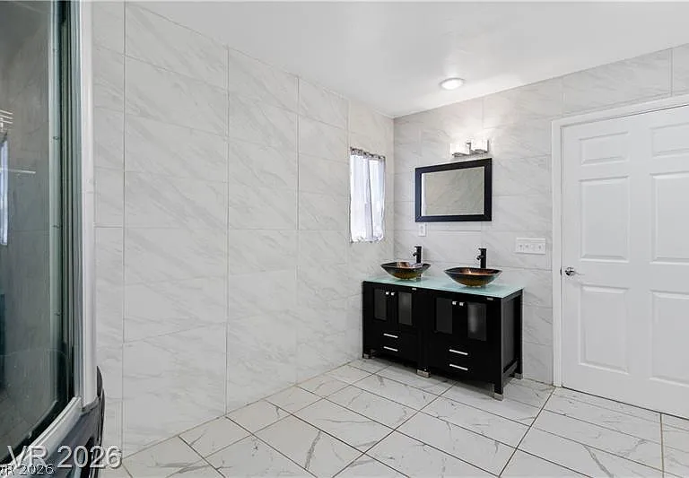 6109 Brenneman St — Photo 30