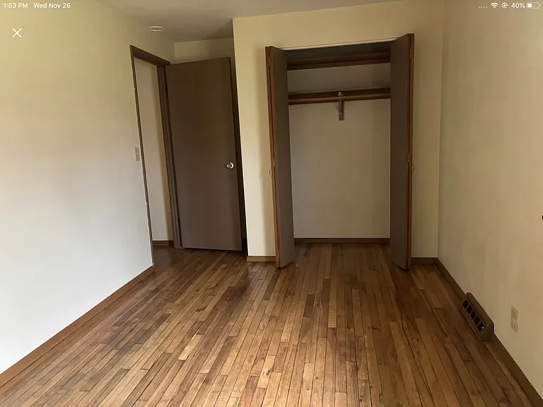 2820 Hawthorne Dr — Photo 6