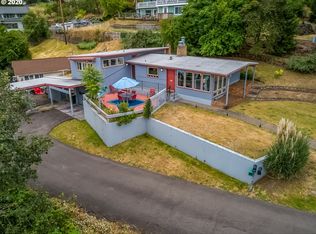 1194 SE Hawthorne Dr, Roseburg, OR