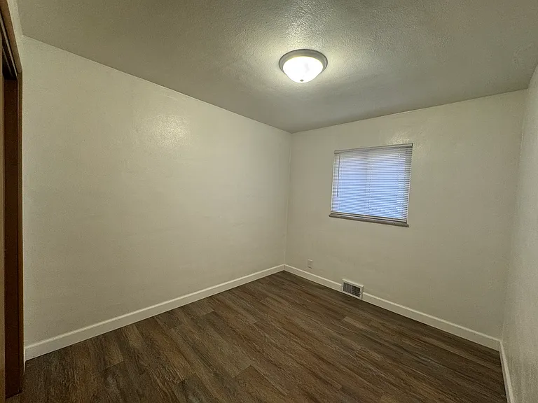 1701 E Southern Ave — Photo 13