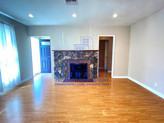 3rd image of 827 Orange Grove Ave