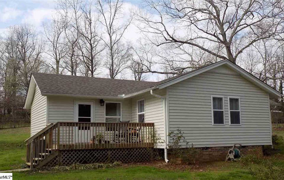 1st image of 120 Westwood Dr