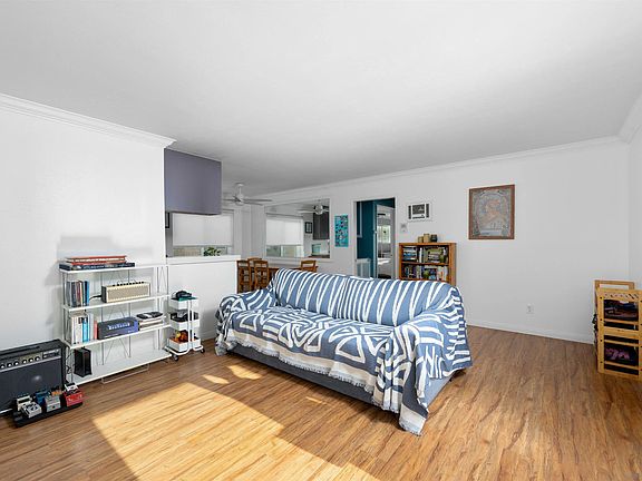 3rd image of 5949 Mildred St APT 2