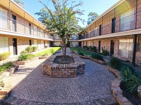 Bateswood Manor Apartments