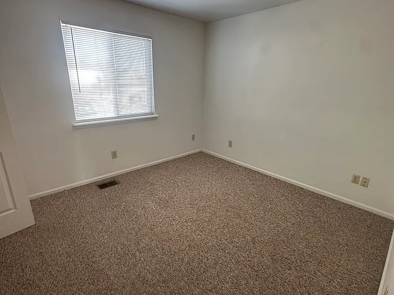 Baltimore apartments — Photo 15