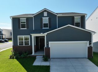6093 Fieldstone Cir, South Lyon, MI 48178