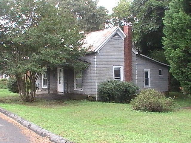 2nd image of 209 Irma Ave