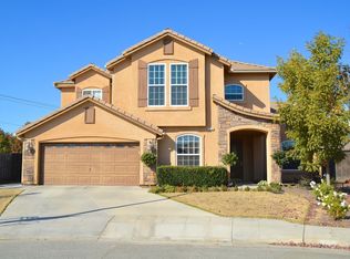 1006 E Hogan Ave, Fresno, CA 93730