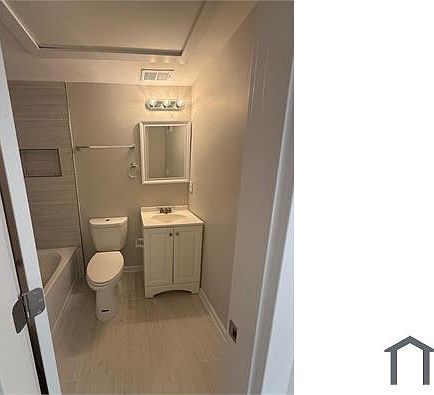 3rd image of 1313 Pennsylvania Ave SE #101