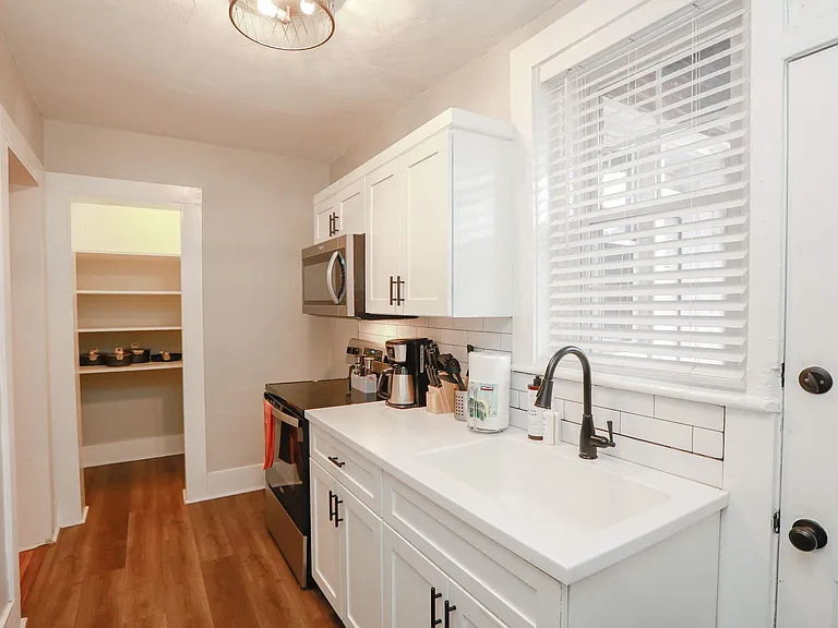 832 Brandon Ave #2 — Photo 9