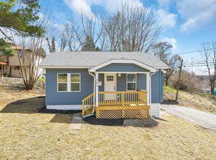 292 Oakwood Ave, Newark, OH 43055