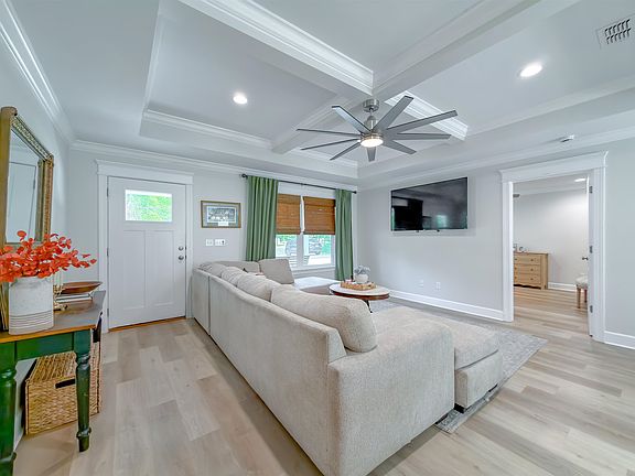 4th image of 1244 Rehwinkel Rd