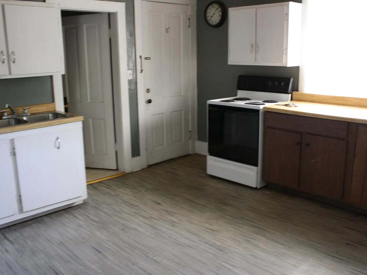 1 bed, 500 sqft, $700 — Photo 4