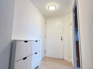 3100 S Manchester St APT 915, Falls Church, VA 22044