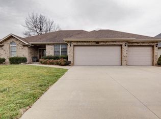 930 E Ozark Jubilee Rd, Nixa, MO 65714