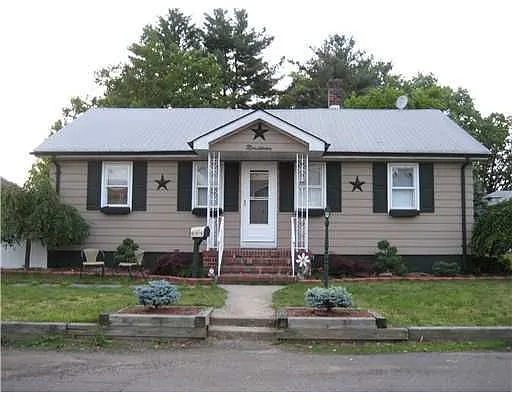 19 Foch St photo 1