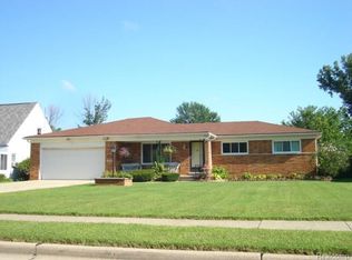 19335 Brandt St, Roseville, MI 48066