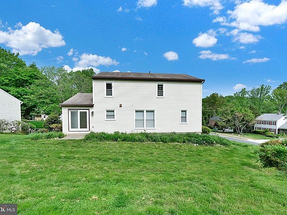 4th image of 16837 Malabar St