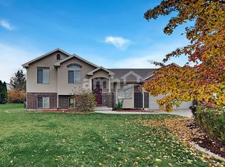 4915 W Canvasback Ln, West Pt, UT 84015
