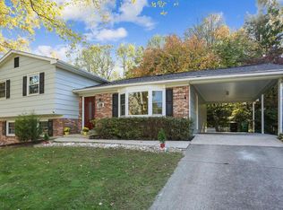 18 Keystone Dr, Gaithersburg, MD 20878