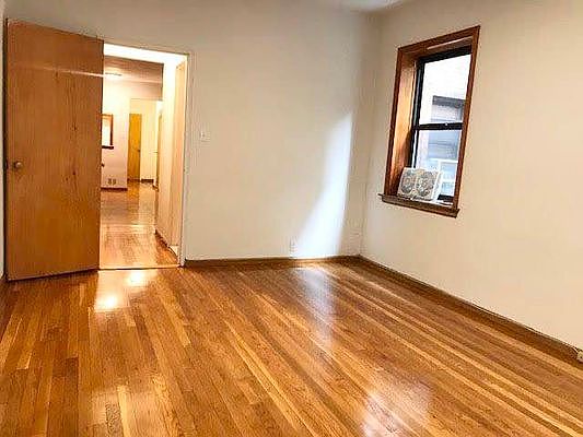2nd image of 20 W 87th St APT 3C