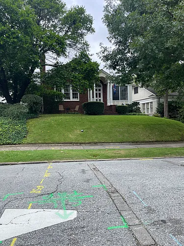 657 Park Dr NE #1 Photo 1