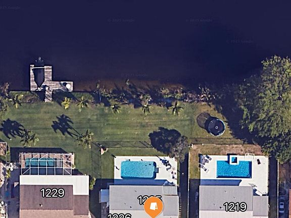 2nd image of 1225 NW 13th Avenue