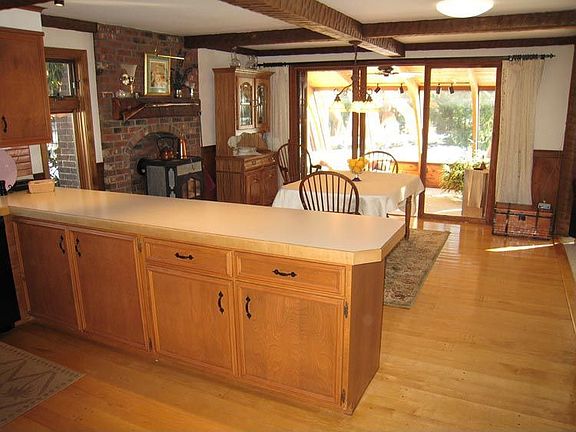 Beautiful maple floors