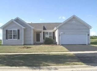 1209 Lilac Ln, Harvard, IL 60033