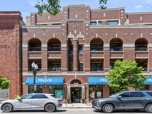 4860 N Clark St #3S, Chicago, IL 60640