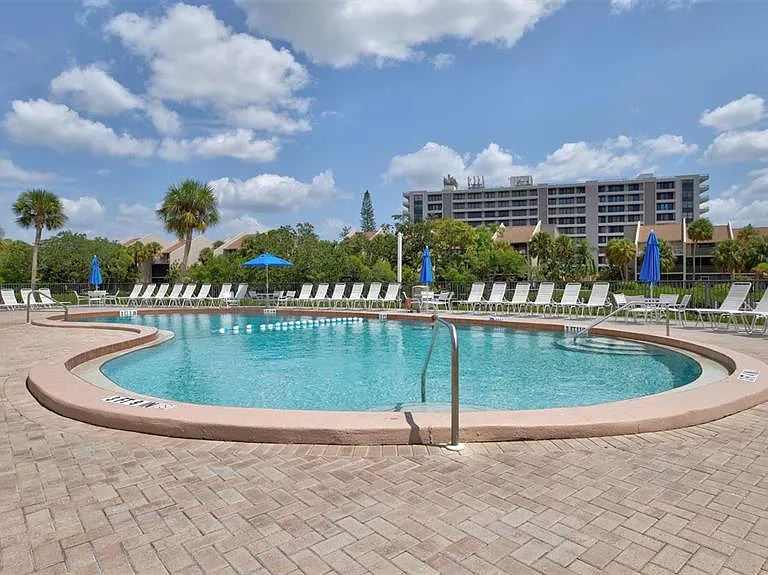 1700 Cove II Pl #310 — Photo 38