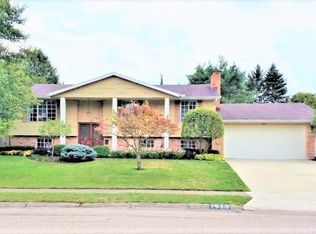 435 Sparta Dr, Springfield, OH 45503