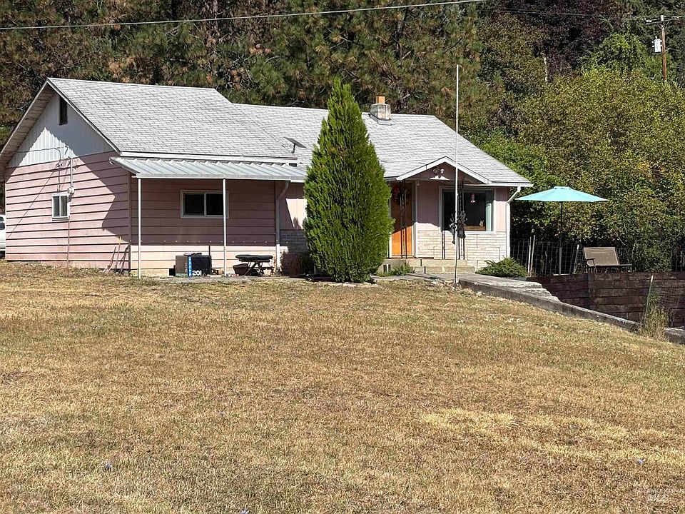 1st image of 1369 Grangemont Rd