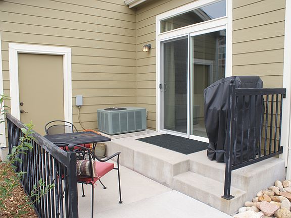 2nd image of 5541 Cross Creek Dr