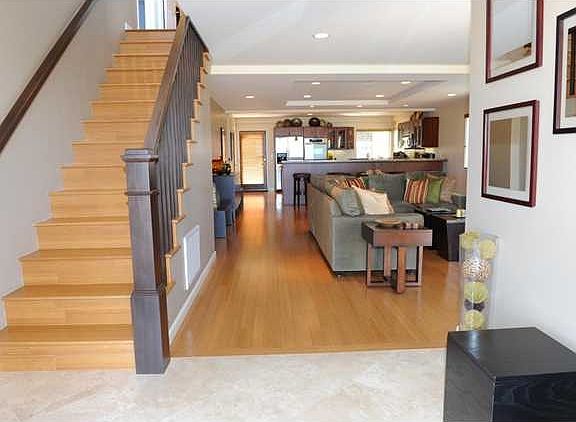 3rd image of 2835 Nipoma St
