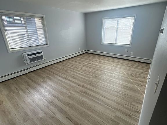 4th image of 3112 Minnehaha Ave APT 306