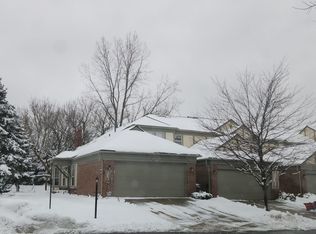 41415 White Tail Ln #11, Canton, MI 48188