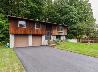 51 Raker Rd, Poughkeepsie, NY 12603