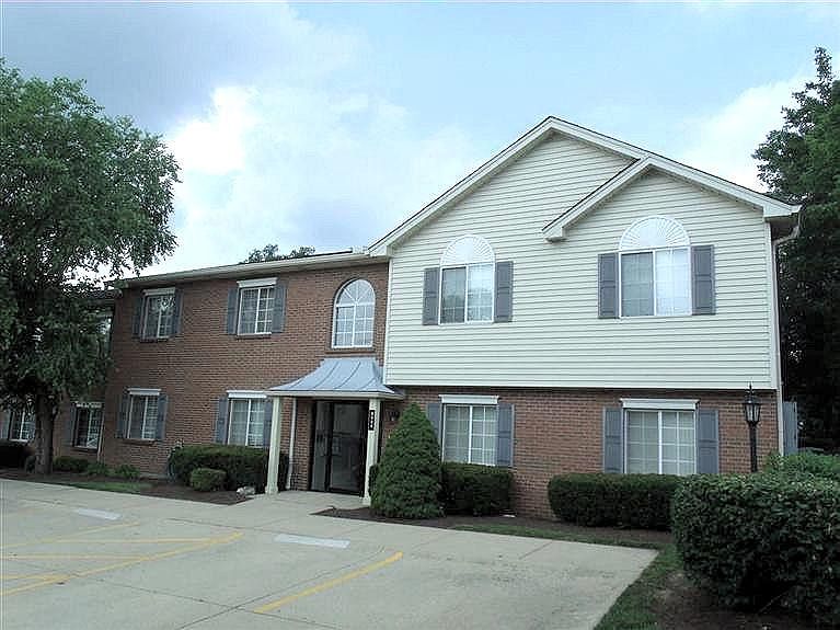 1st image of 5242 Farm House Ln Unit 32