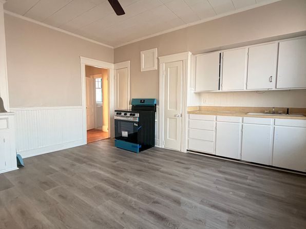 (undisclosed Address)