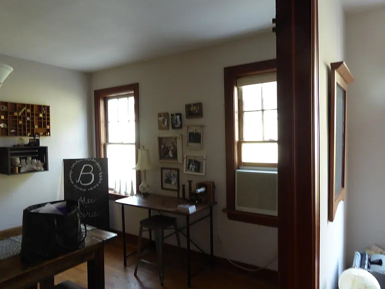 512 NW 20th St — Photo 4
