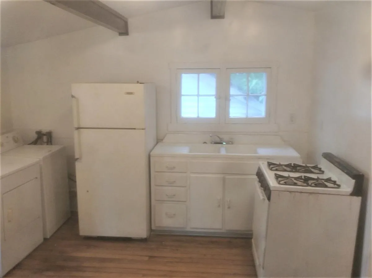 2 bed, 550 sqft, $625 — Photo 4