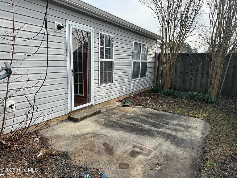 127 Nathan Tisdale Ln — Photo 16