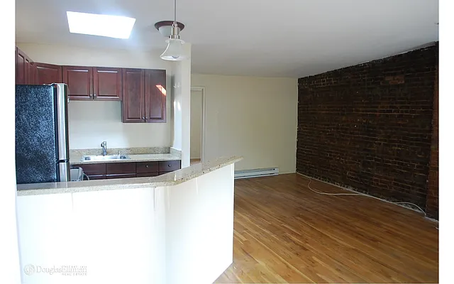 Rented by Douglas Elliman | media 17