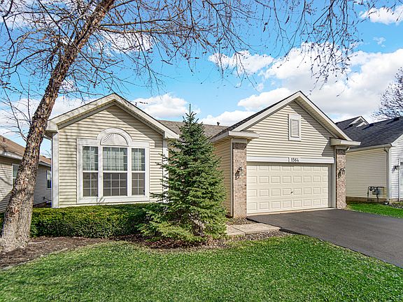 2nd image of 1564 Benzie Cir